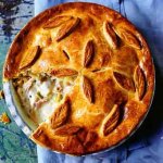 пирог из куриных ножек с пореем